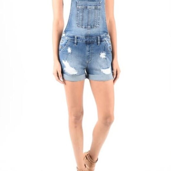 KanCan Distressed Overall Shorts Sz M - Picture 1 of 9